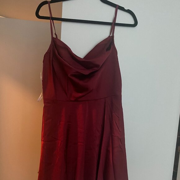 Fanciful Flirt Burgundy Satin Cowl Neck Skater Mini Dress Size Medium (M) - Picture 2 of 7